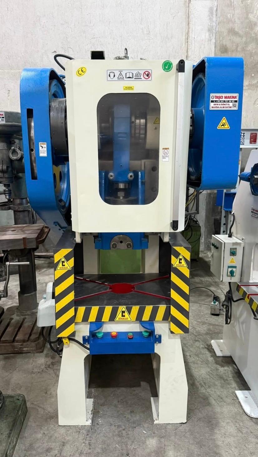 60 TON DİRİNLER ÇELİK GÖVDE EKSANTRİK PRES CİFTEL VE AYAK PETAL KONUMLU 